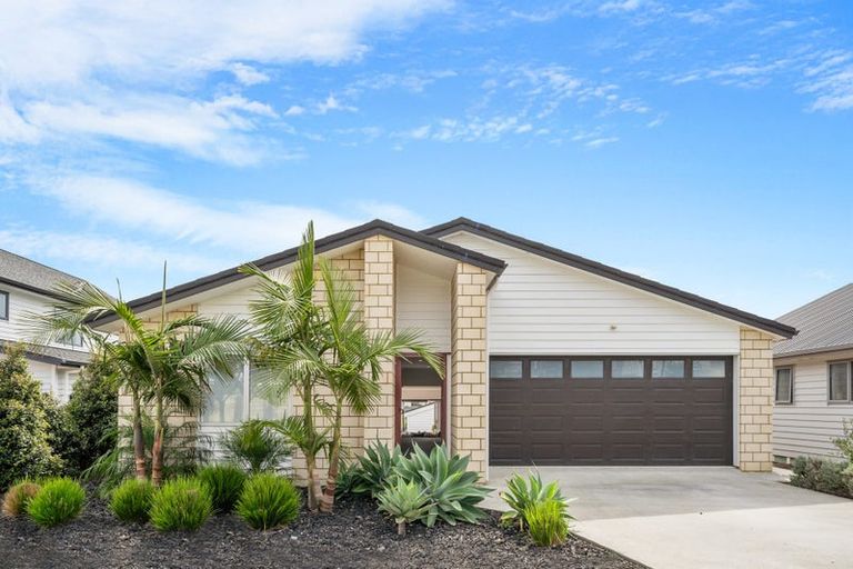 Photo of property in 16 Kiwa Crescent, Gulf Harbour, Whangaparaoa, 0930