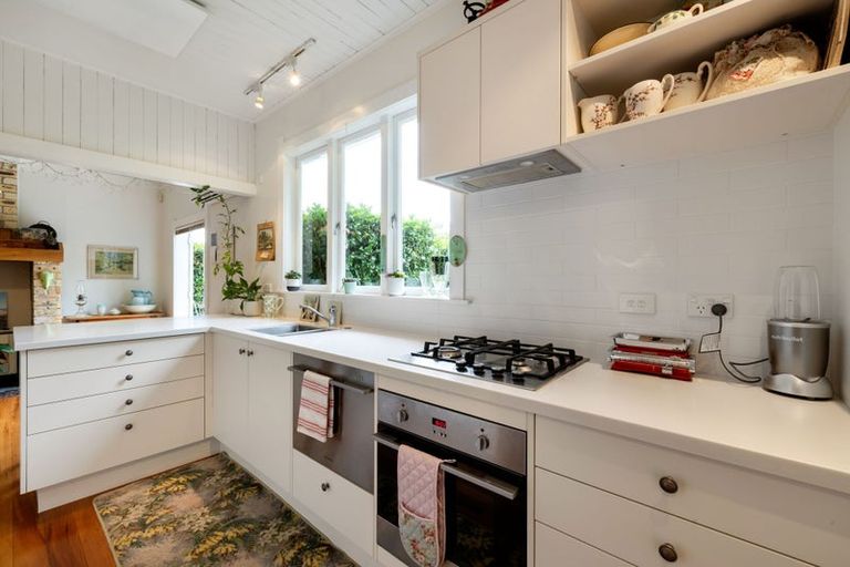 Photo of property in 10 East Street, Claudelands, Hamilton, 3214