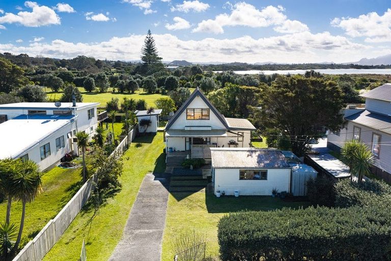 Photo of property in 31 Bream Bay Drive, Ruakaka, 0116