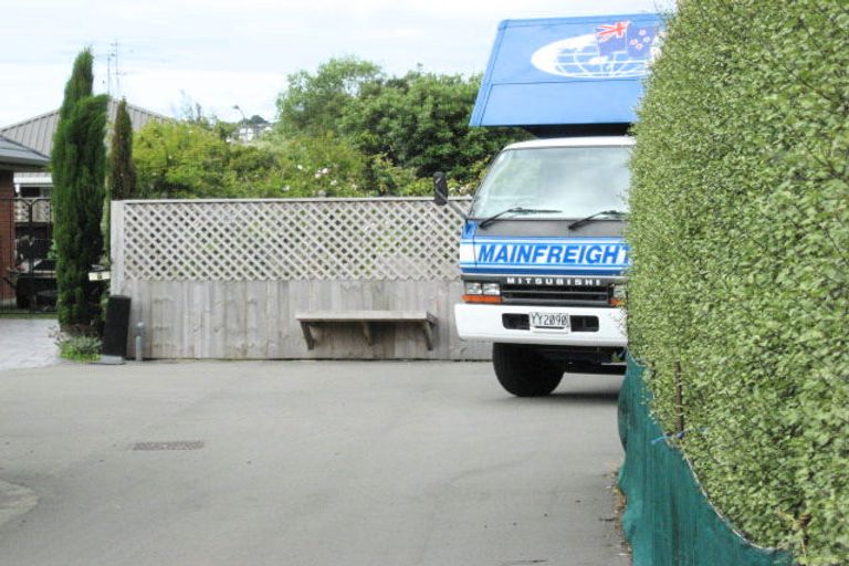 Photo of property in 7 Ardtrea Lane, Heathcote Valley, Christchurch, 8022