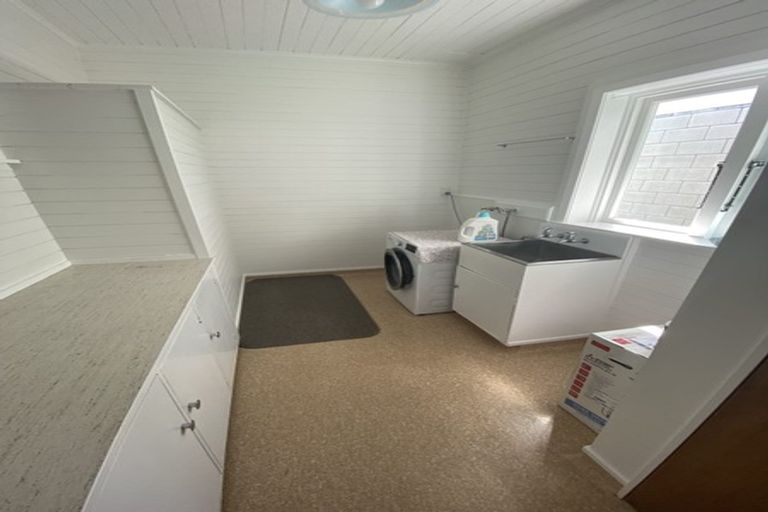 Photo of property in 2a Tennyson Street, Petone, Lower Hutt, 5012