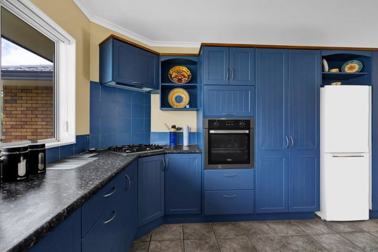 Photo of property in 25 Ashmore Drive, Frankleigh Park, New Plymouth, 4310