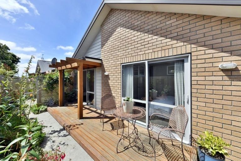 Photo of property in 1/323 Wairakei Road, Burnside, Christchurch, 8053