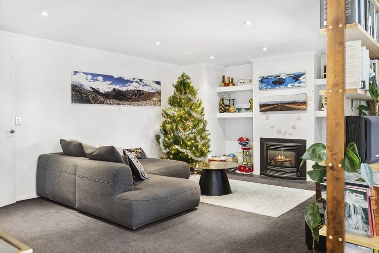 Photo of property in 6 Hyland Street, Wanaka, 9305