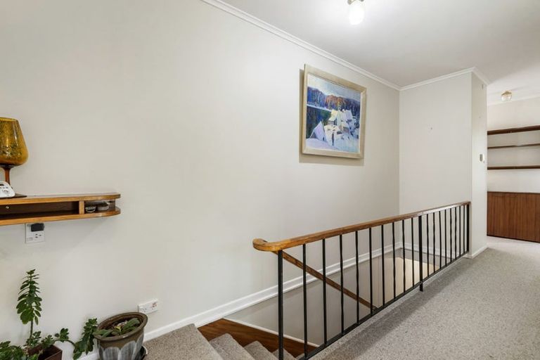 Photo of property in 13 Windsor Place, Windsor Park, Auckland, 0630