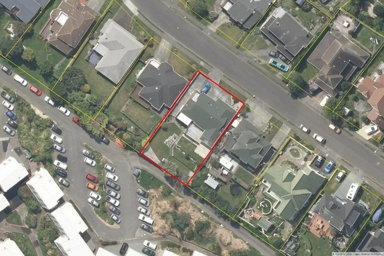 Photo of property in 20 Halladale Road, Papakowhai, Porirua, 5024