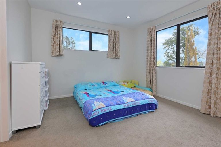 Photo of property in 48a Jillian Drive, Ranui, Auckland, 0612