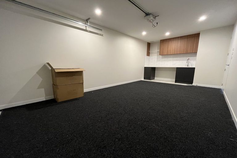 Photo of property in 15 Babos Avenue, Kumeu, 0810