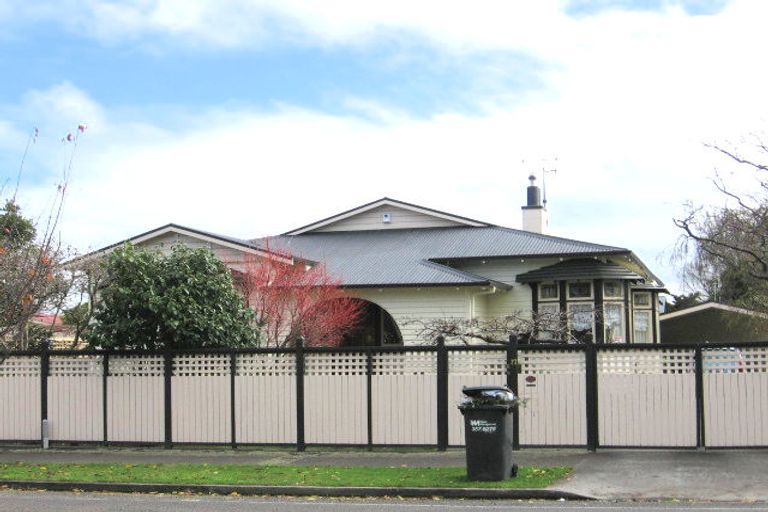 Photo of property in 17 Beresford Street, Takaro, Palmerston North, 4410