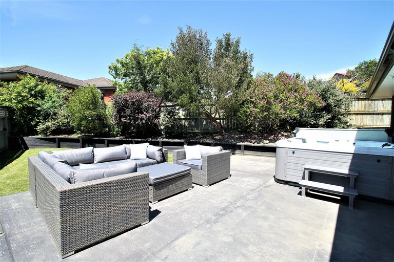 Photo of property in 16 Hogan Place, Fairfield, Dunedin, 9018