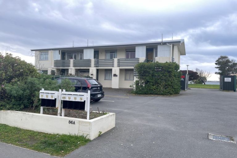 Photo of property in 86 Beachville Road, Redcliffs, Christchurch, 8081