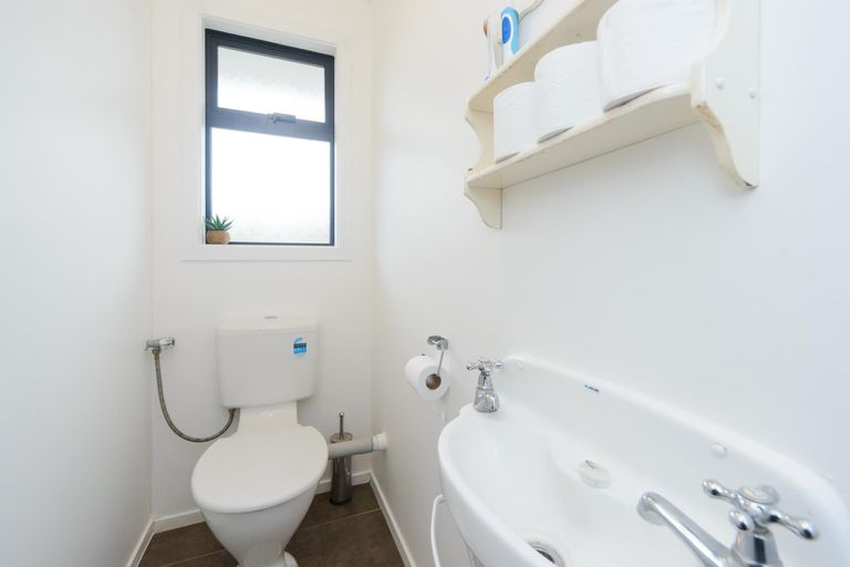 Photo of property in 29 Pencarrow Street, Highbury, Palmerston North, 4412