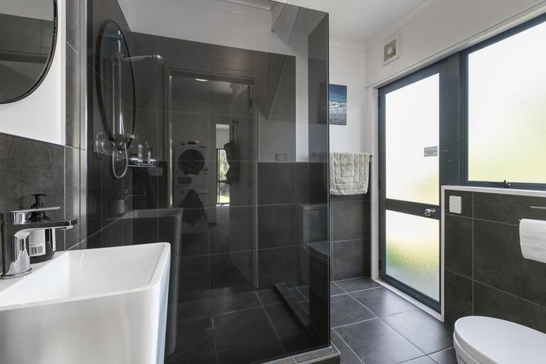 Photo of property in 1203 Cameron Road, Gate Pa, Tauranga, 3112