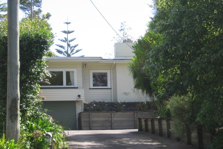 Photo of property in 79 Atkinson Road, Titirangi, Auckland, 0604