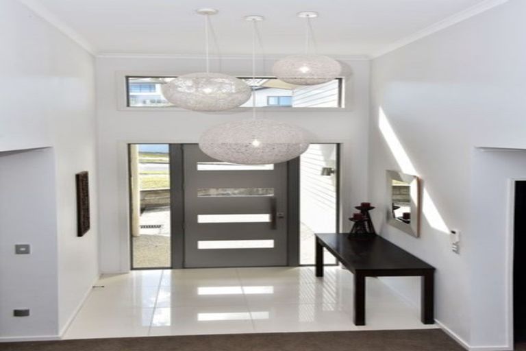 Photo of property in 6 Henriette Place, The Gardens, Auckland, 2105