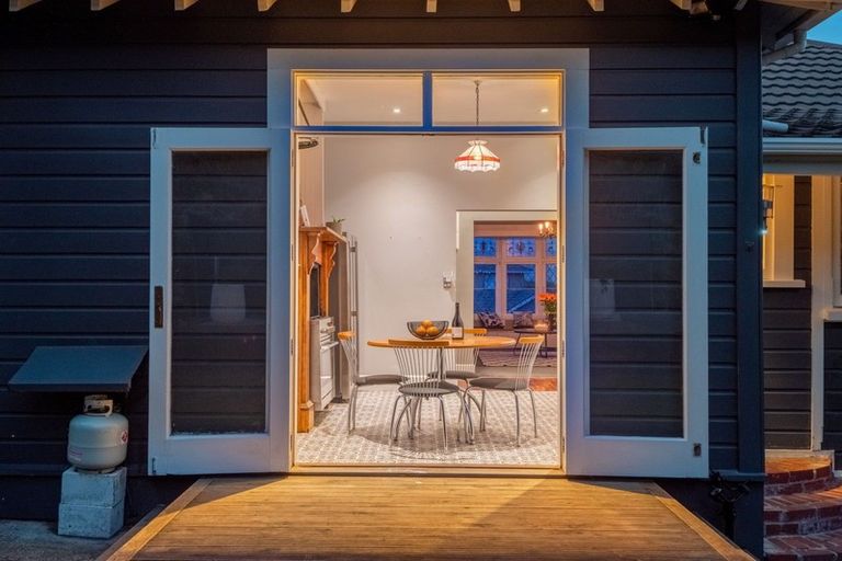 Photo of property in 149 Victoria Road, Saint Clair, Dunedin, 9012