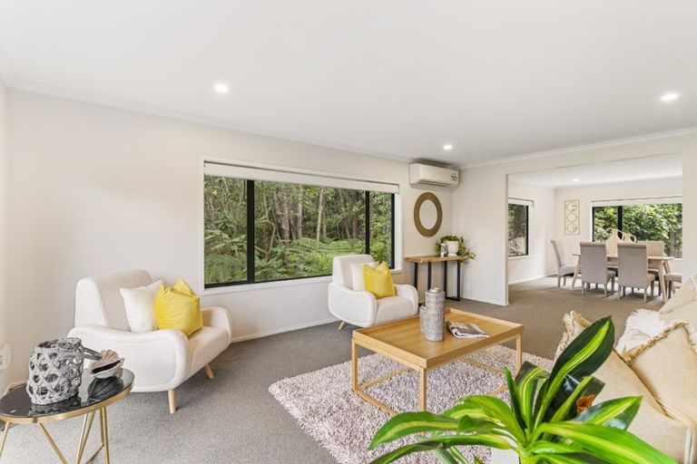 Photo of property in 43 Heathglen Place, Bayview, Auckland, 0629