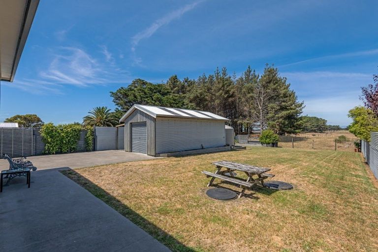 Photo of property in 41 Punga Street, Tangimoana, 4822