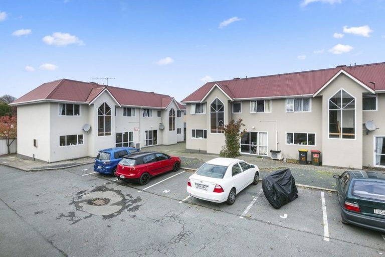 Photo of property in 18f Forth Street, North Dunedin, Dunedin, 9016