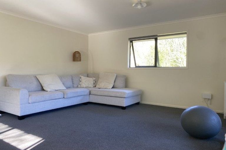 Photo of property in 8a Puaha Street, Takapuwahia, Porirua, 5022