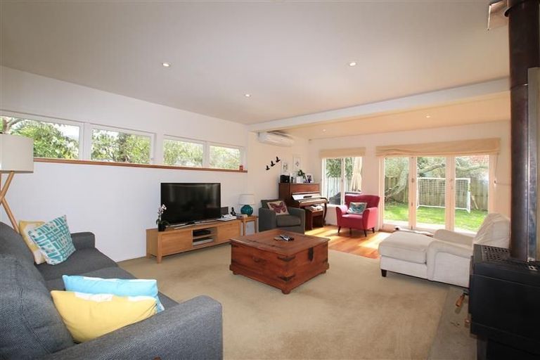 Photo of property in 1/43 Williamson Avenue, Belmont, Auckland, 0622