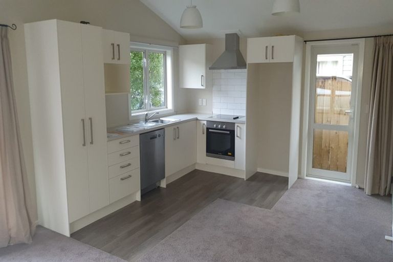 Photo of property in 140 Fraser Avenue, Johnsonville, Wellington, 6037