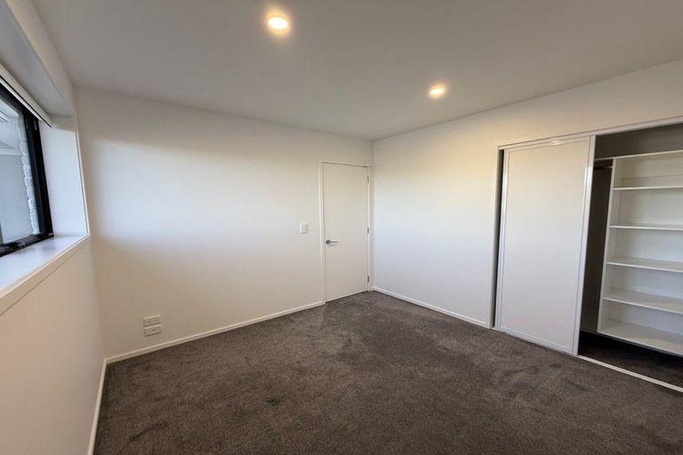 Photo of property in 2/5 Shearer Avenue, Papanui, Christchurch, 8052