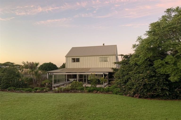 Photo of property in 18 Edkins Road, Kerikeri, 0230