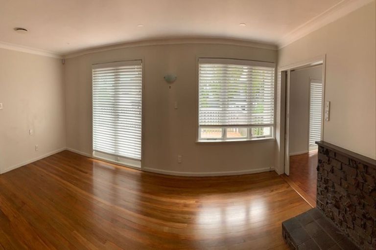 Photo of property in 8 Evelyn Road, Cockle Bay, Auckland, 2014