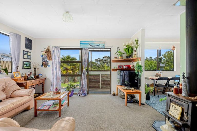 Photo of property in 27 Foster Crescent, Snells Beach, 0920