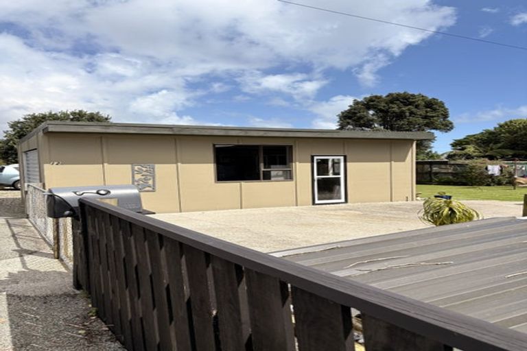 Photo of property in 12 Corbett Street, Hector, 7822