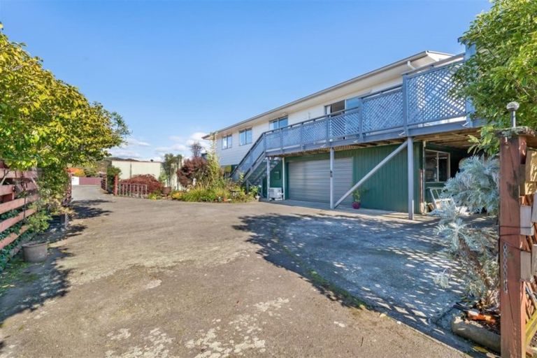 Photo of property in 35 Clouston Park Road, Clouston Park, Upper Hutt, 5018