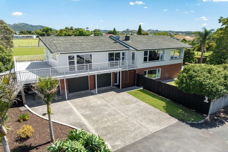 Photo of property in 1 Cowley Place, Te Kamo, Whangarei, 0112