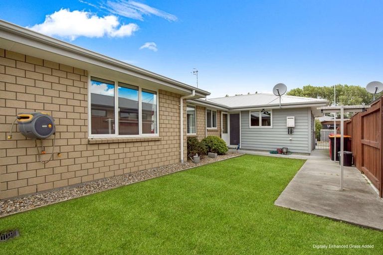 Photo of property in 15 Serenity Crescent, Kelvin Grove, Palmerston North, 4414