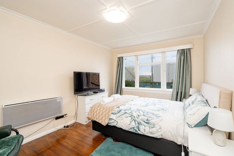 Photo of property in 44 Ocean Beach Road, Bluff, 9814