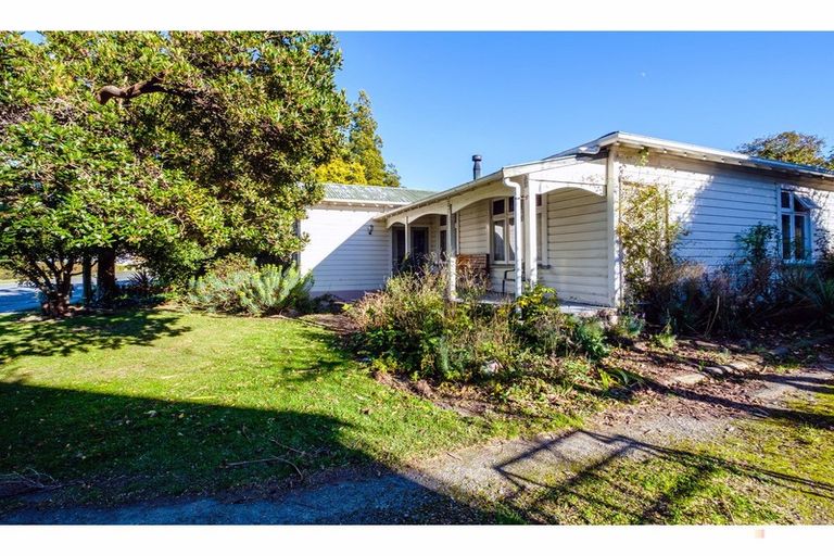 Photo of property in 12 Naylor Street, Waimate, 7924
