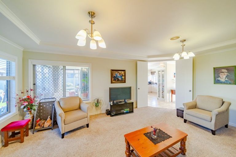 Photo of property in 4 Highgrove Place, Waipukurau, 4200