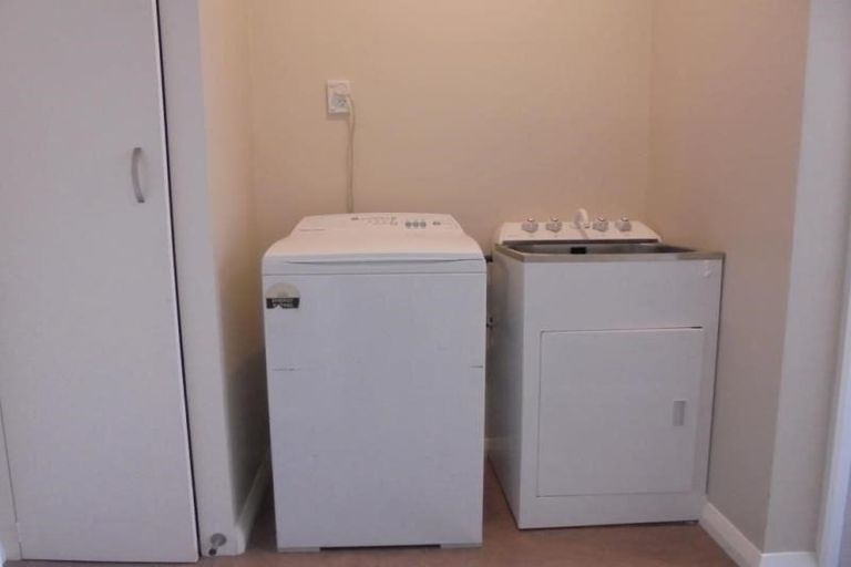 Photo of property in 23 Allington Road, Karori, Wellington, 6012