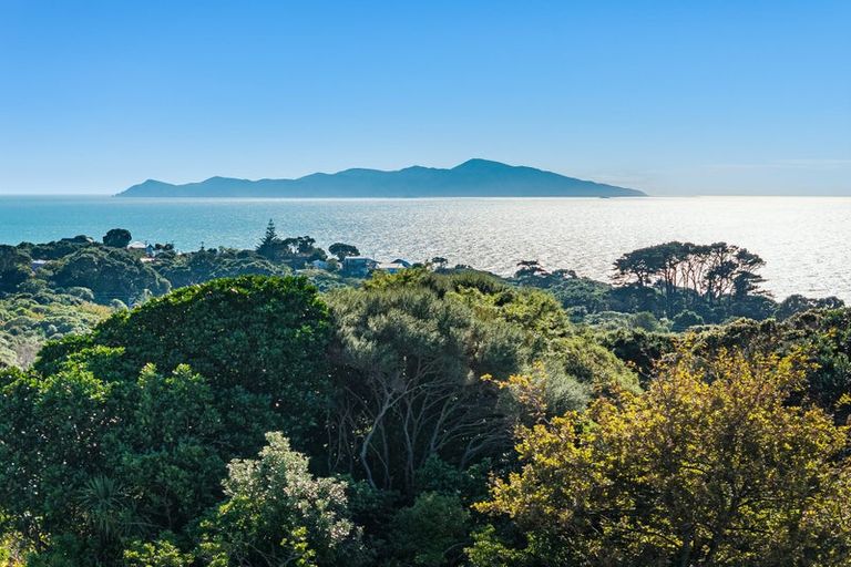 Photo of property in 66 Muri Road, Pukerua Bay, 5026