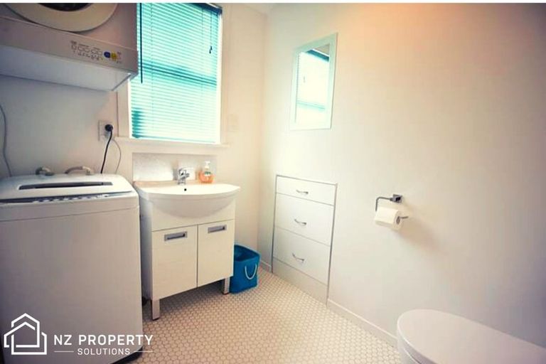 Photo of property in 67a Manor Place, Dunedin Central, Dunedin, 9016