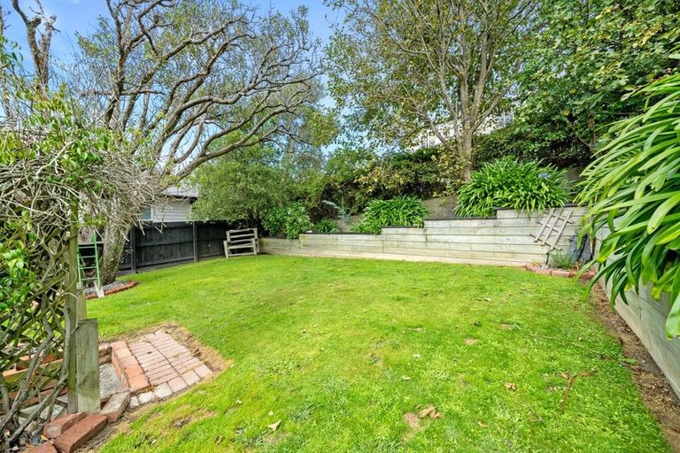 Photo of property in 37 Herald Street, Berhampore, Wellington, 6023