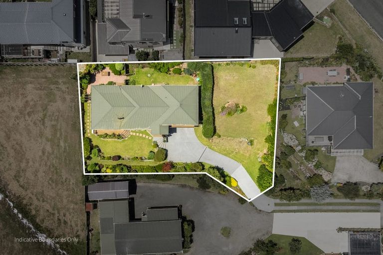 Photo of property in 6 Hanlen Avenue, Waihi Beach, 3611