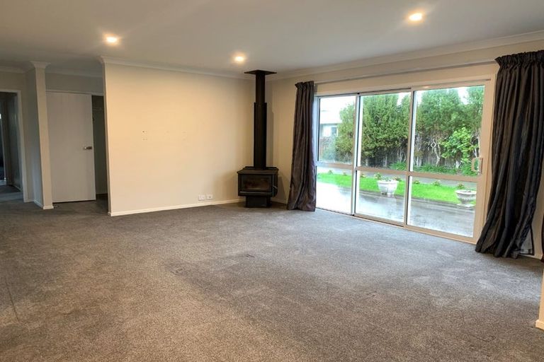Photo of property in 7b Tawa Street, Waikanae, 5036