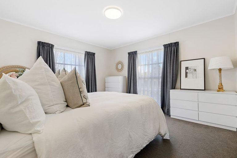 Photo of property in 2 Skye Place, Burnside, Christchurch, 8053