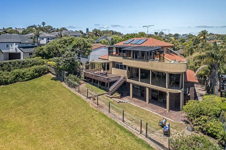 Photo of property in 45 Waiau Street, Torbay, Auckland, 0630