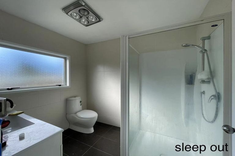 Photo of property in 63 Peach Road, Glenfield, Auckland, 0629