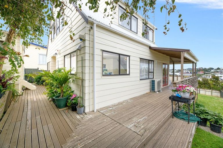 Photo of property in 62 Lyttelton Avenue, Forrest Hill, Auckland, 0620