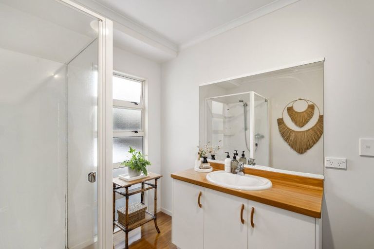 Photo of property in 27 Logan Avenue, Wharewaka, Taupo, 3330