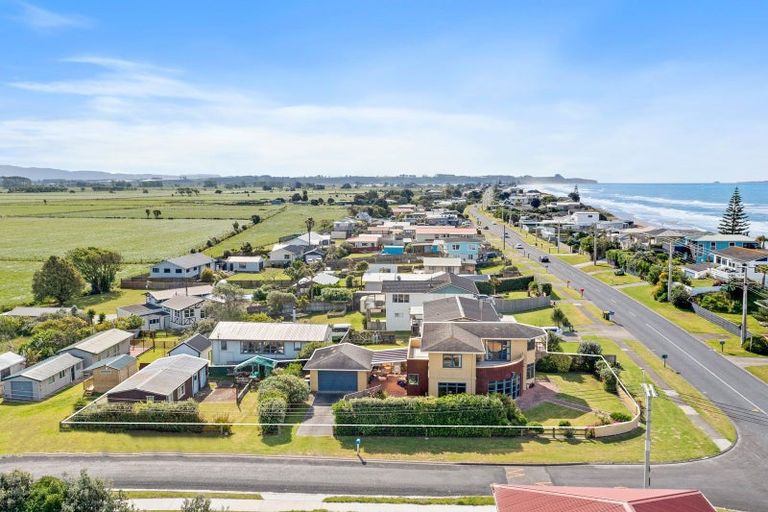 Photo of property in 20 Pukehina Parade, Pukehina, Te Puke, 3189
