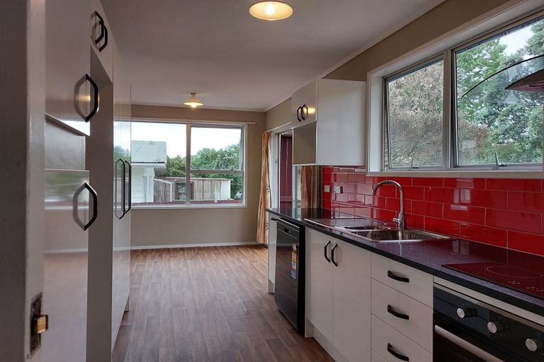 Photo of property in 4 Osman Street, Glen Eden, Auckland, 0602